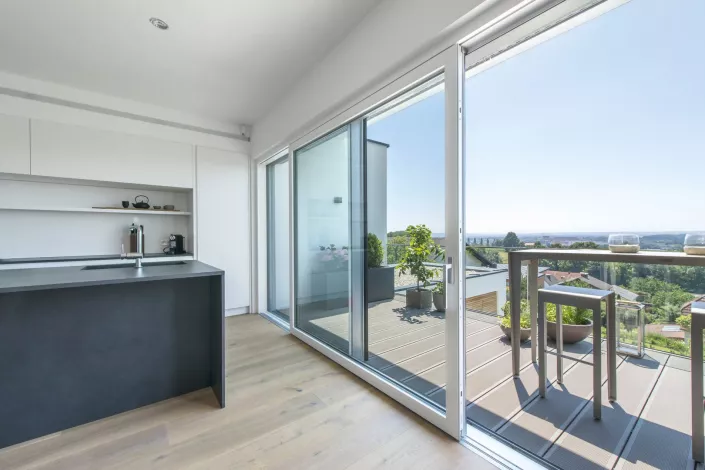 Baie fenêtre éclairée