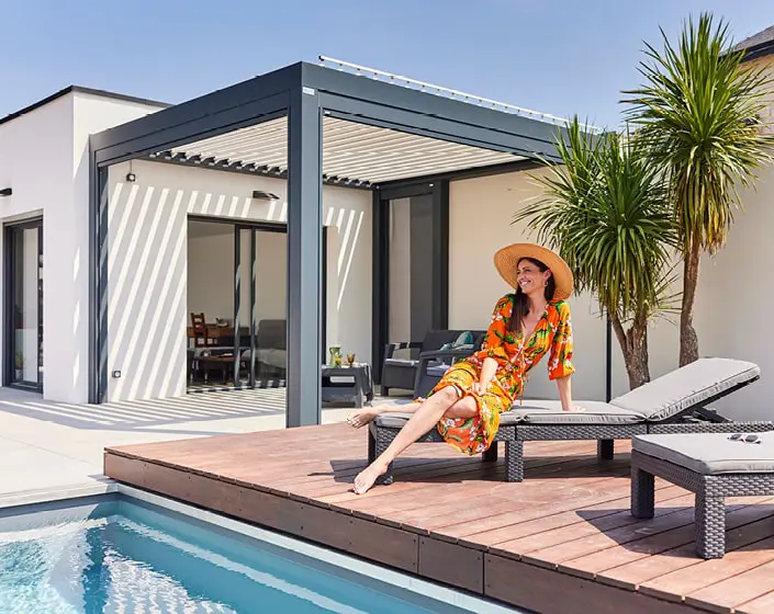 Installation d'une pergola bioclimatique par Moyse 3D